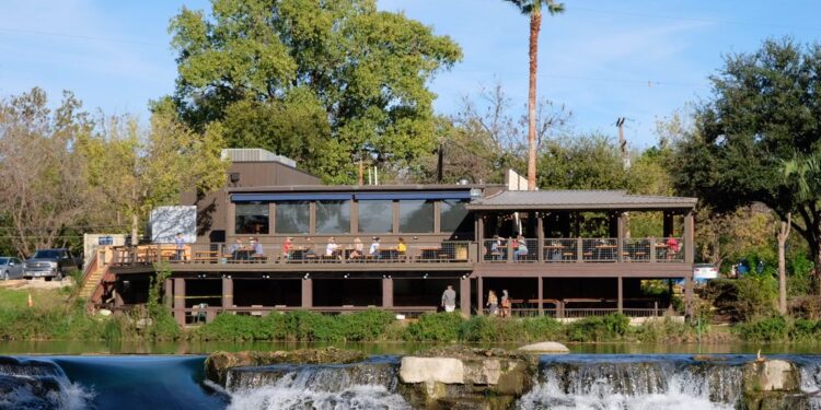 5 San Marcos restaurants, cafes with the best views