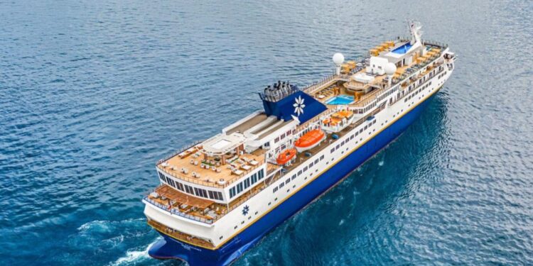 Vidanta Elegant, el crucero de 13 restaurantes, spa, alberca y vista desde Mazatlán   