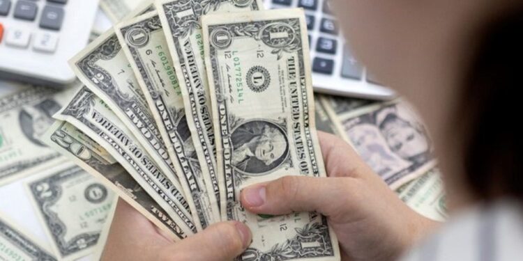 Cómo pagar los gastos de los viajes al exterior