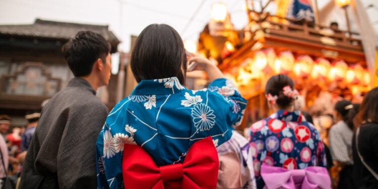 Dónde viajar en octubre: destinos imperdibles y festivales