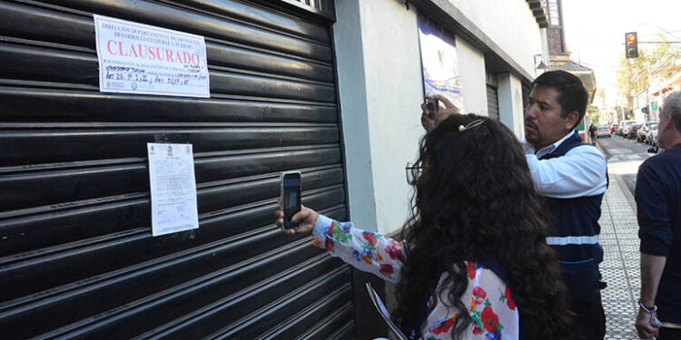 Instan a las agencias de viaje a sacar sus licencias