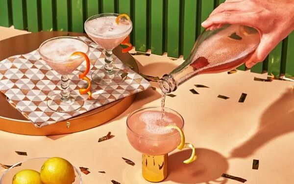  Cocteles inspirados en Peach Fuzz, el Pantone del 2024
