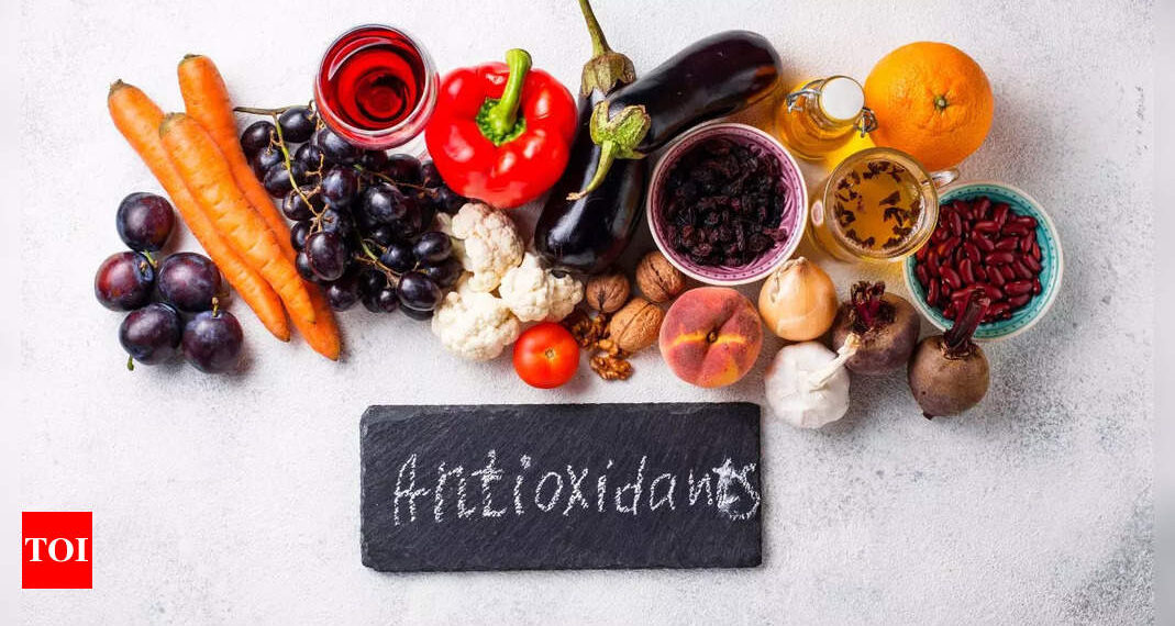7 Must-Have Foods to Boost Antioxidant Levels in the Body |