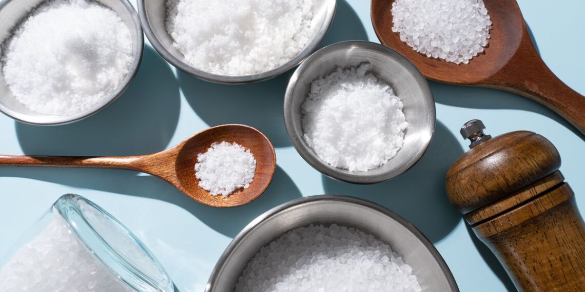 8 Best Salt Substitutes - What Can I Use Instead of Salt?