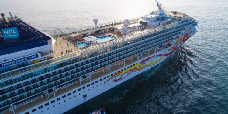 Emporcha atiende al crucero Norwegian Sun