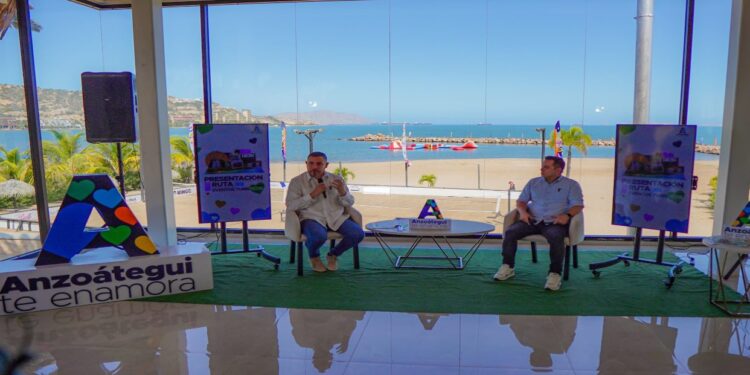 Gobierno de Anzoátegui escucha planteamientos para construcción de muelle de cruceros