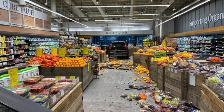 Driver Crashes Into Bethesda Whole Foods, Injuring Woman: Officials