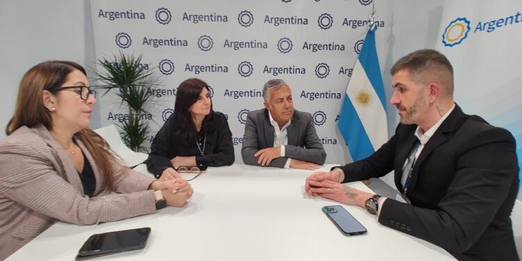 Cornejo se reunió con la mayor agencia de viajes de Europa