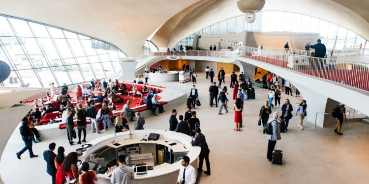 La firma de viajes latinoamericana Despegar busca adquisiciones y u...