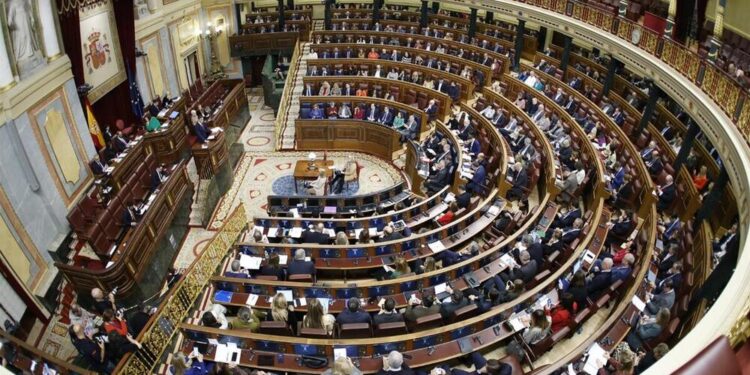 El Congreso gastó 3 millones de euros en viajes internacionales