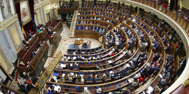 El Congreso gastó más de 3 millones de euros en viajes internacionales en 2023, casi un 10% más que el año anterior