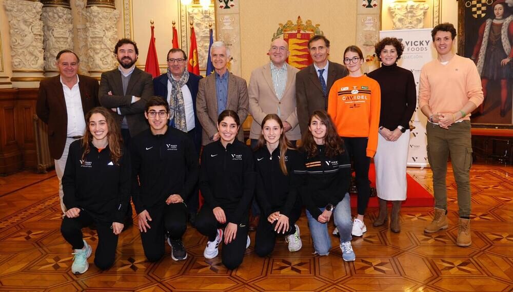 El Ayuntamiento reconoce los logros del Vicky Foods Athletics
