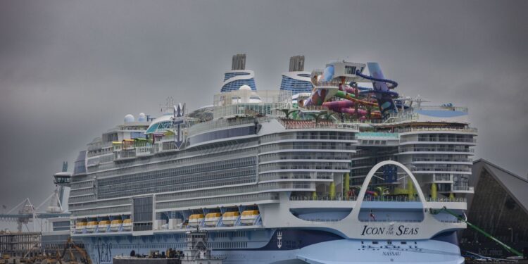 El mayor crucero del mundo es un riesgo para el clima