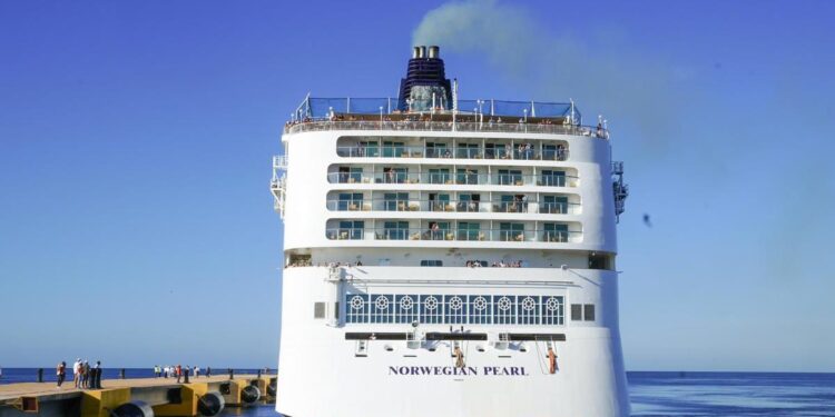 Ancla primer crucero en Puerto de Cabo Rojo  – El Nuevo Diario (República Dominicana)
