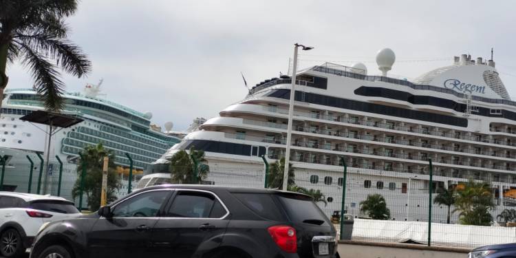 Con doble arribo de cruceros inicia el 2024 este segmento turístico en Puerto Vallarta