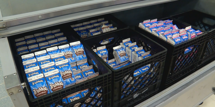 Detroit public school district facing temporary food shortage amid US Foods strike