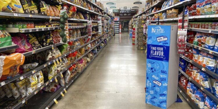 Plastics seeping into grocery and restaurant foods