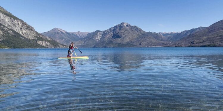 Sirenomanía, turismo del sueño y riqueza exprés: las tendencias de viajes 2024