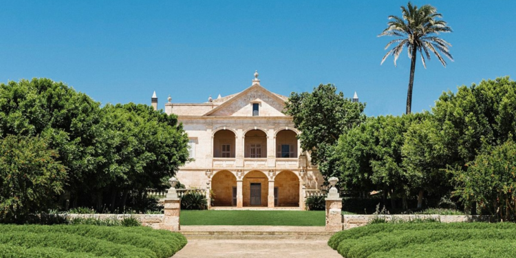 'The Wall Street Journal' elige Baleares y los hoteles Mirador de Dalt Vila, Son Bunyola, Son Vell y Zell entre los 10 destinos de 2024