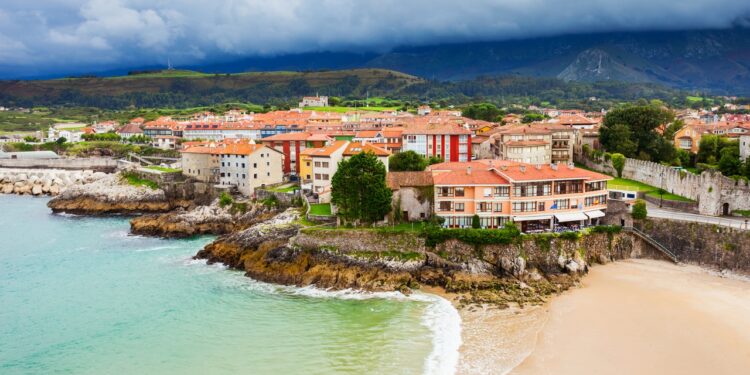 Los destinos imprescindibles de España para visitar en 2024 según National Geographic