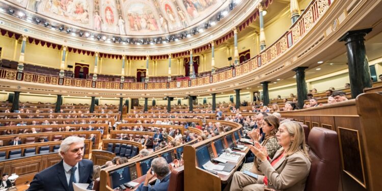 Los diputados gastaron en 2023 más de 3 millones de euros solo en viajes internacionales