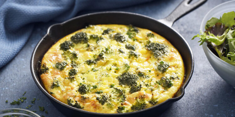 Cancer doctors reveal their favorite healthy breakfasts — and 2 foods they avoid