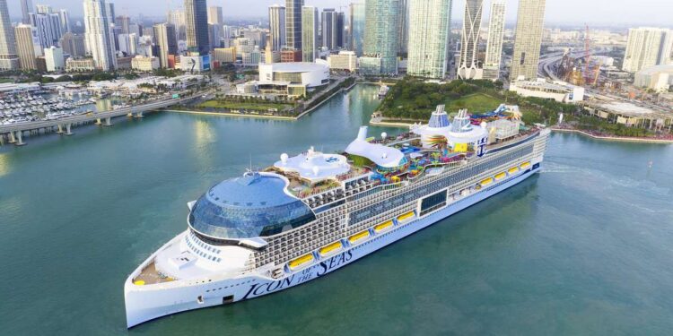 Miami le da la bienvenida al Icon of the Seas, el crucero más grande del mundo