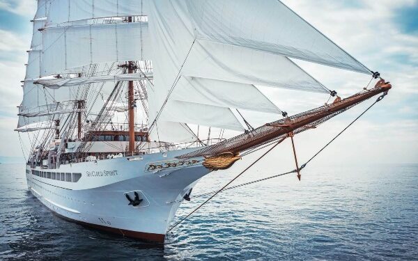 Sea Cloud Spirit suma cambios de rumbo en San Juan para 2025