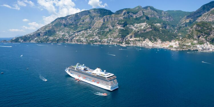Oceania Cruises y Food & Wine se unen para crucero del editor en Riviera