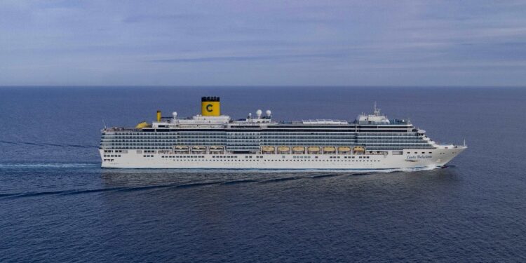 La Vuelta al Mundo 2024 de Costa Cruceros zarpa con 266 pasajeros españoles