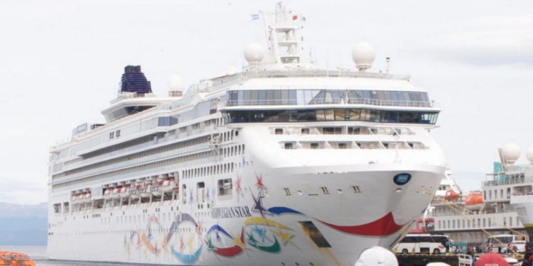 Un hombre estadounidense sufrió un ACV a bordo de un crucero