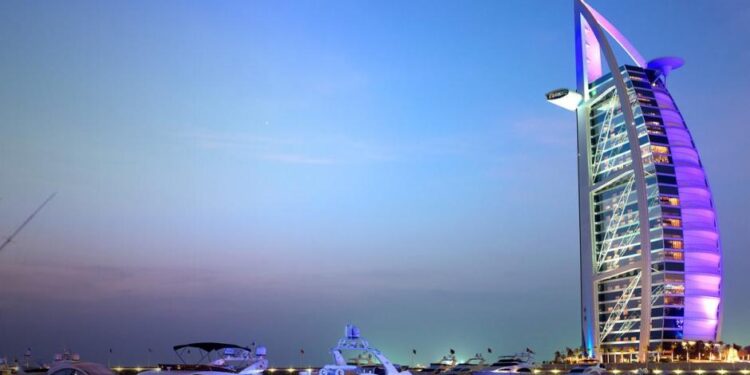 En el Congreso hay una iniciativa que busca regular el funcionamiento de aerolíneas que llevarían a Dubái y otros seis emiratos. (Foto:&nbsp;visitdubai.com)