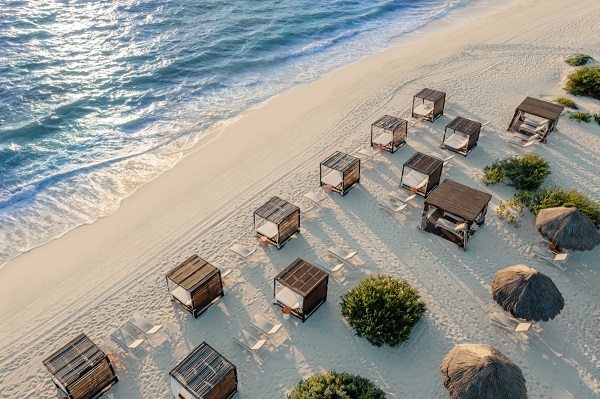 ATELIER Playa Mujeres es reconocido como el “Mejor Resort de Lujo Todo Incluido de Cancún”, en los “Traveller Review Awards 2024 de Booking.com”