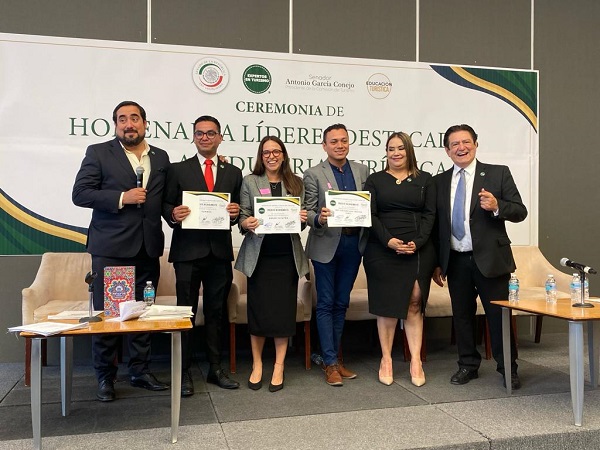 Destaca Yucatán en los premios al turismo
