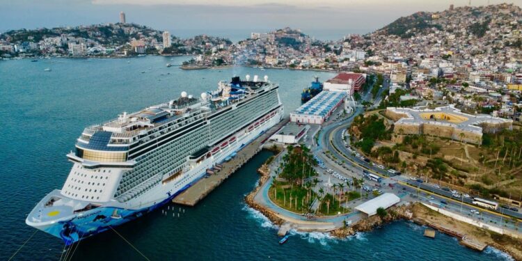 Acapulco recibe al crucero Norwegian Bliss