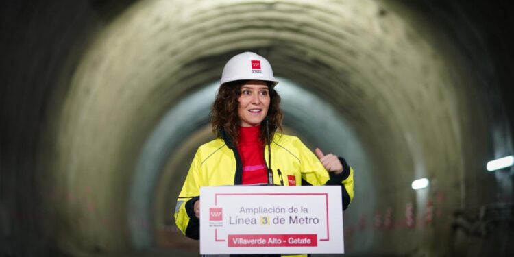 La presidenta en los túneles de las obras
