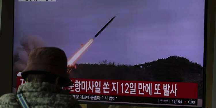 Corea del Norte dispara varios misiles de crucero al mar