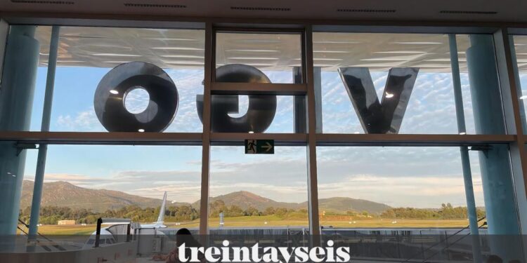 Caballero critica la "discriminación" en los viajes del Imserso por falta de vuelos desde Vigo