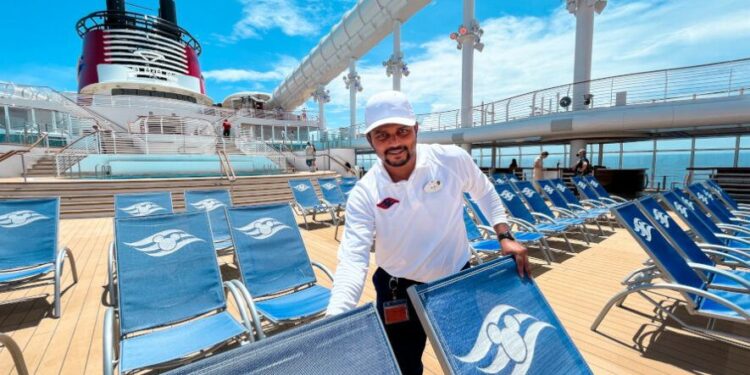 Cruceros de Disney reclutarán guatemaltecos bilingües, Febrero 2024