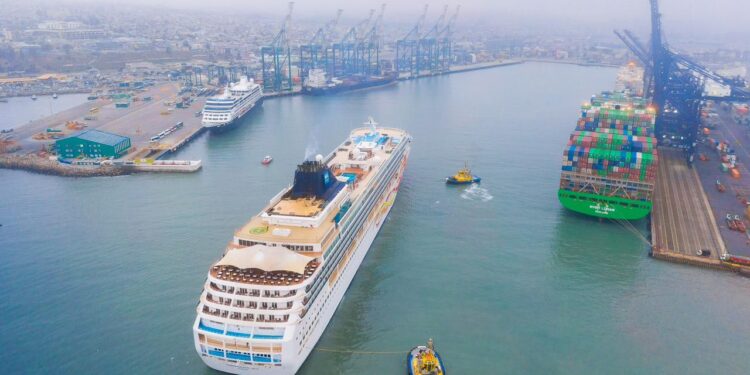 DP World San Antonio recibe al crucero Norwegian Sun