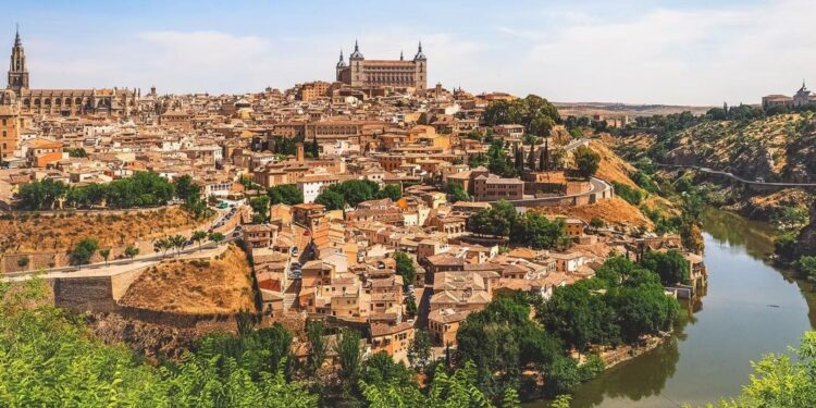 Conoce la ciudad de Toledo a precio de risa con los viajes del IMSERSO