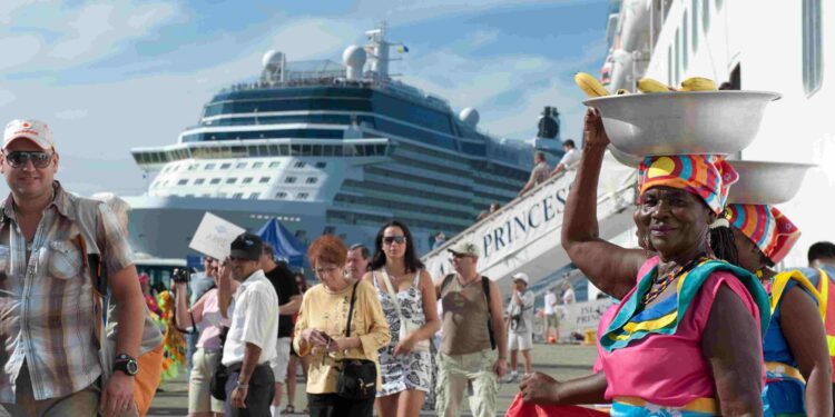 TURISTAS