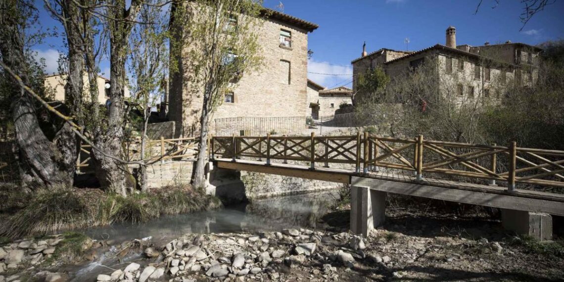 El pueblo pequeño de Zaragoza con 44 habitantes sacado de una fábula para viajar a la Edad Media