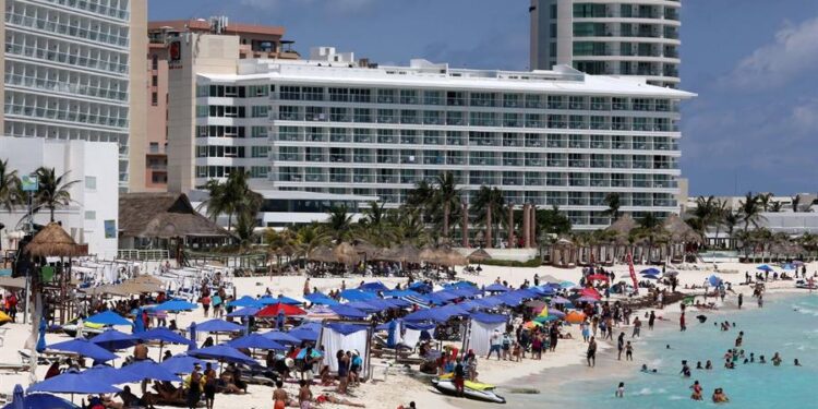 Dia del amor y la amistad impulsa turismo de Cancún y Puerto Vallarta Grupo Milenio