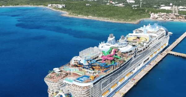 Arriba crucero más grande que el Titanic en Mahahual