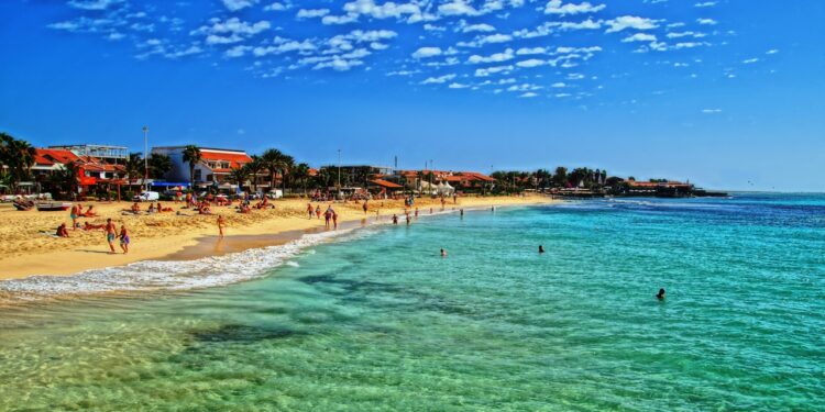 El destino para irse de luna de miel que se parece a Las Maldivas y es más barato