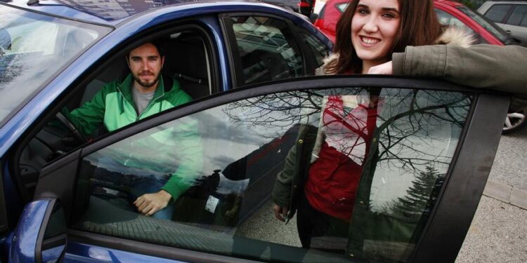 El programa piloto de Vitoria se salda con 12.500 viajes en coche compartido a Miñano y Jundiz desde septiembre