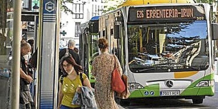 Autobús de Lurraldebus.