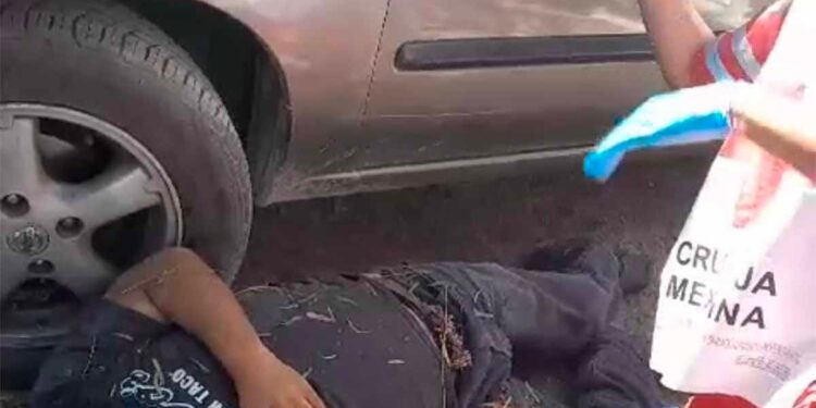 Muere individuo por choque en crucero de Santa Ana del Valle