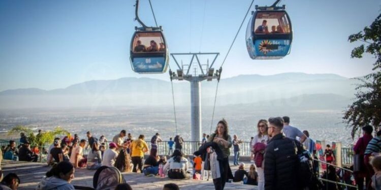Turismo y los celulares 5G se incorporaron al programa Cuota Simple